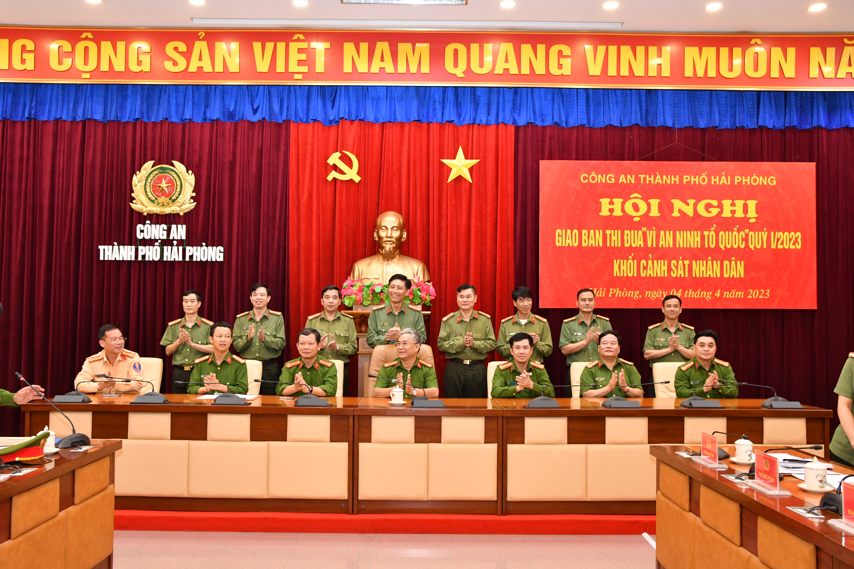 Khối Cảnh sát nhân dân:  Giao ban thi đua 